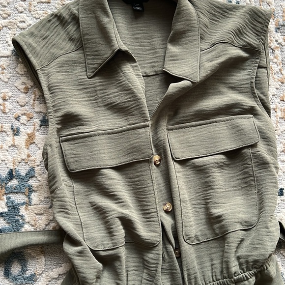 Sleeveless wide leg jumpsuit with utility pockets in dusty olive - Size Small - Picture 4 of 6